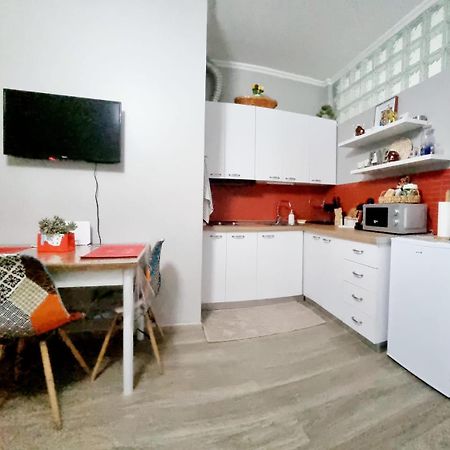 Nevila'S Apartment Τίρανα Εξωτερικό φωτογραφία