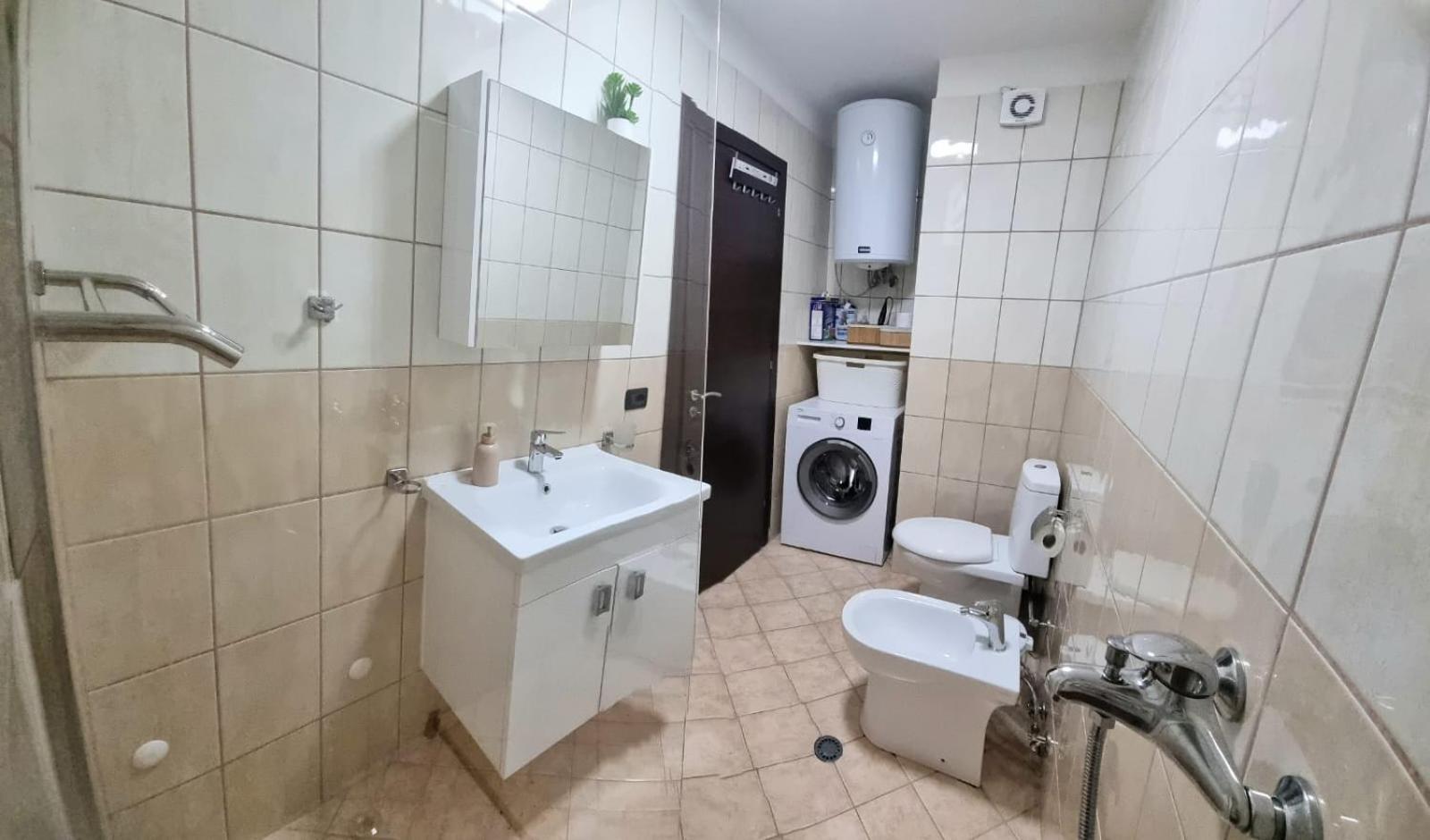Nevila'S Apartment Τίρανα Εξωτερικό φωτογραφία